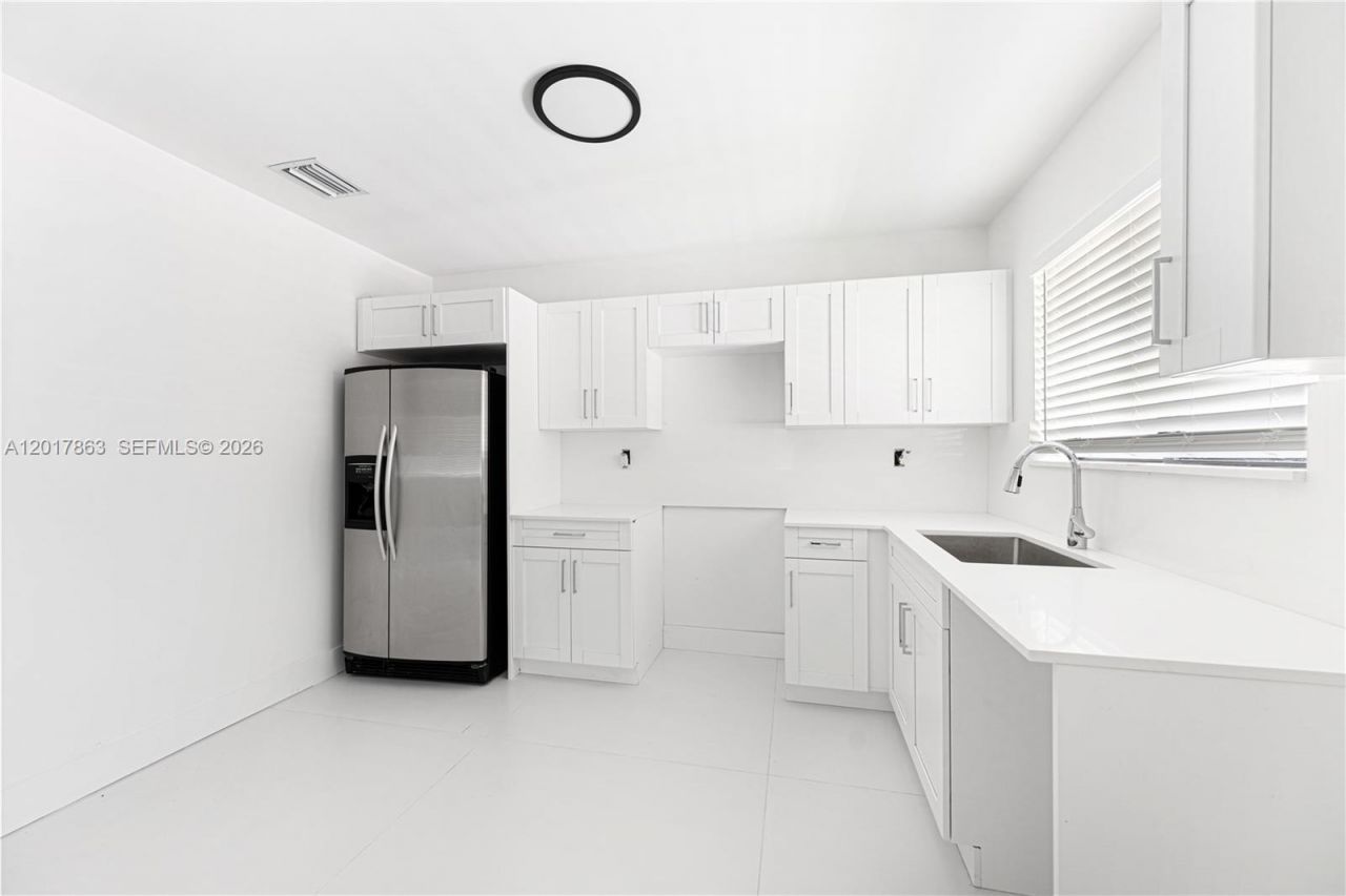 2373 NW 61st St, Unit A, Miami, FL 33142 Photo