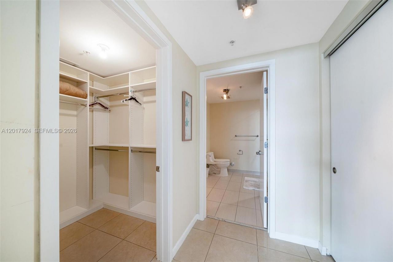 3250 NE 1st Ave, Unit 916, Miami, FL 33137 Photo