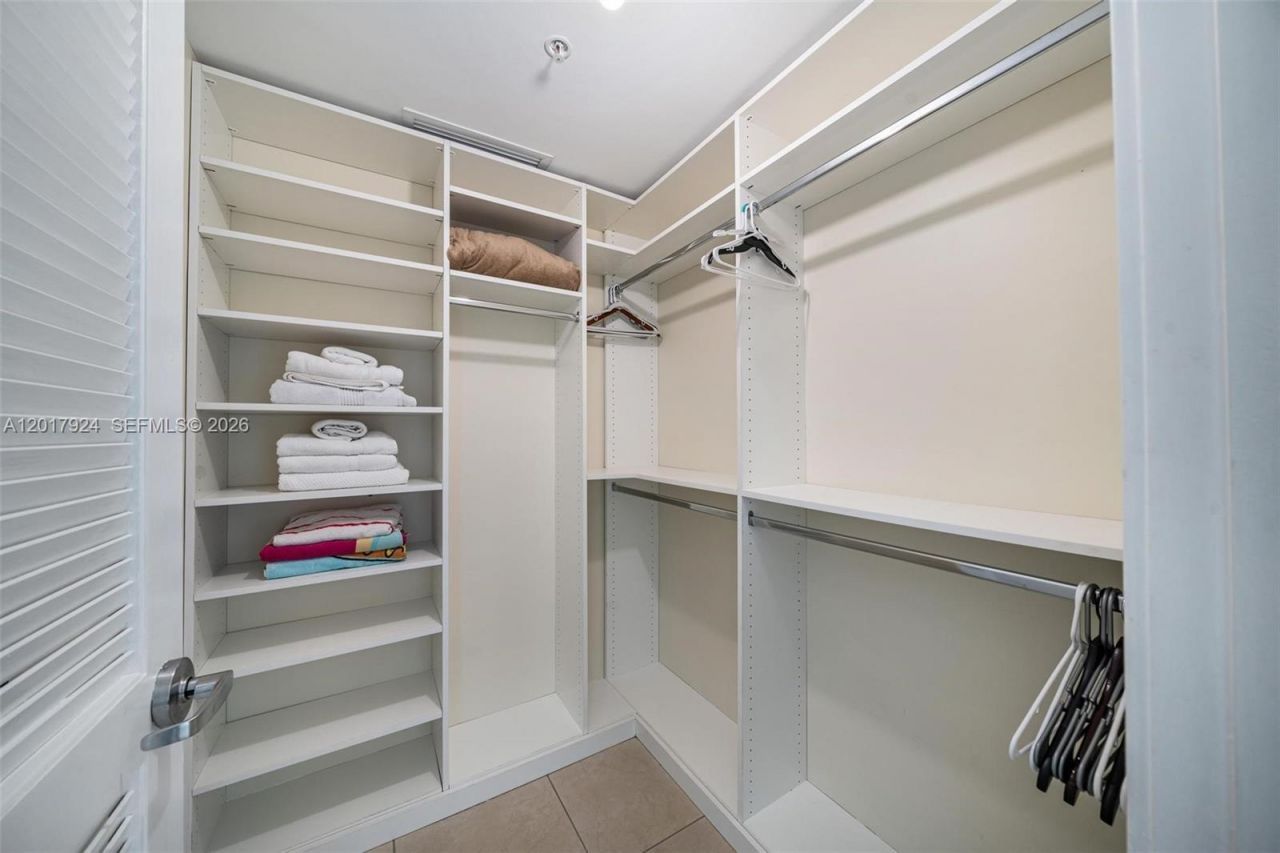 3250 NE 1st Ave, Unit 916, Miami, FL 33137 Photo