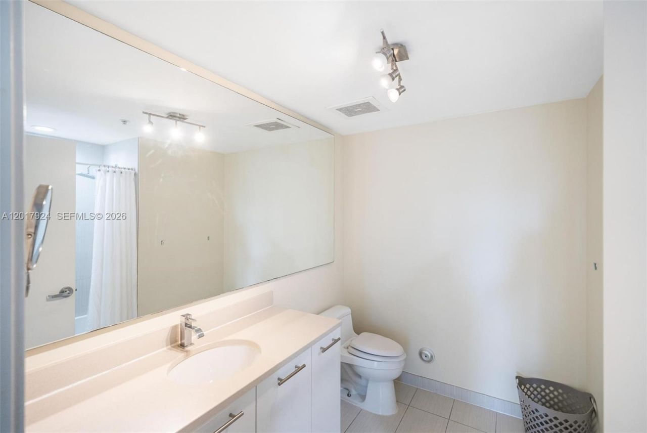3250 NE 1st Ave, Unit 916, Miami, FL 33137 Photo