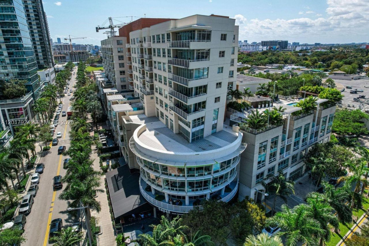 3250 NE 1st Ave, Unit 916, Miami, FL 33137 Photo