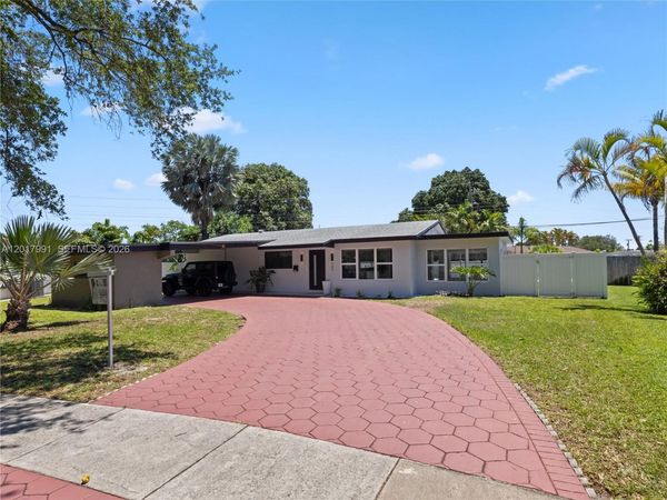 421 S 56th Ter , Hollywood, FL 33023