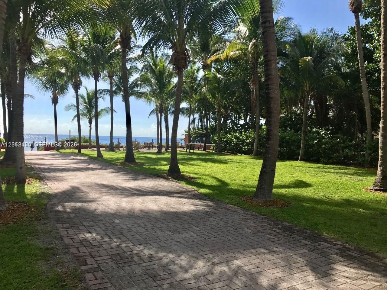 100 Sunrise Dr, Unit 6, Key Biscayne, FL 33149 Photo