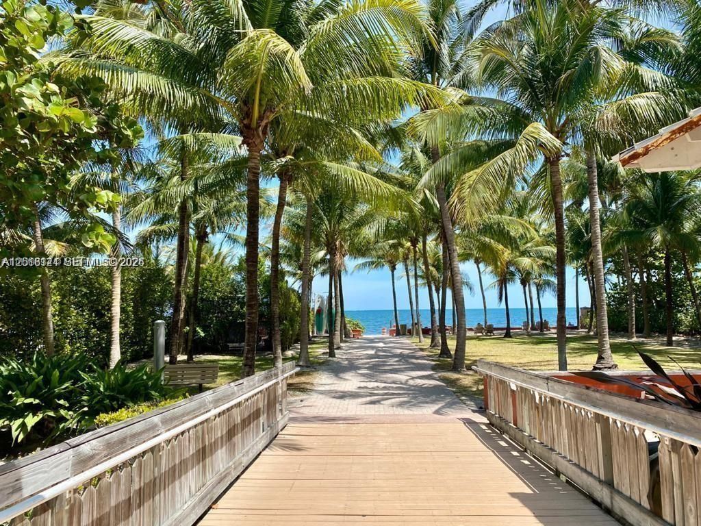 100 Sunrise Dr, Unit 6, Key Biscayne, FL 33149 Photo