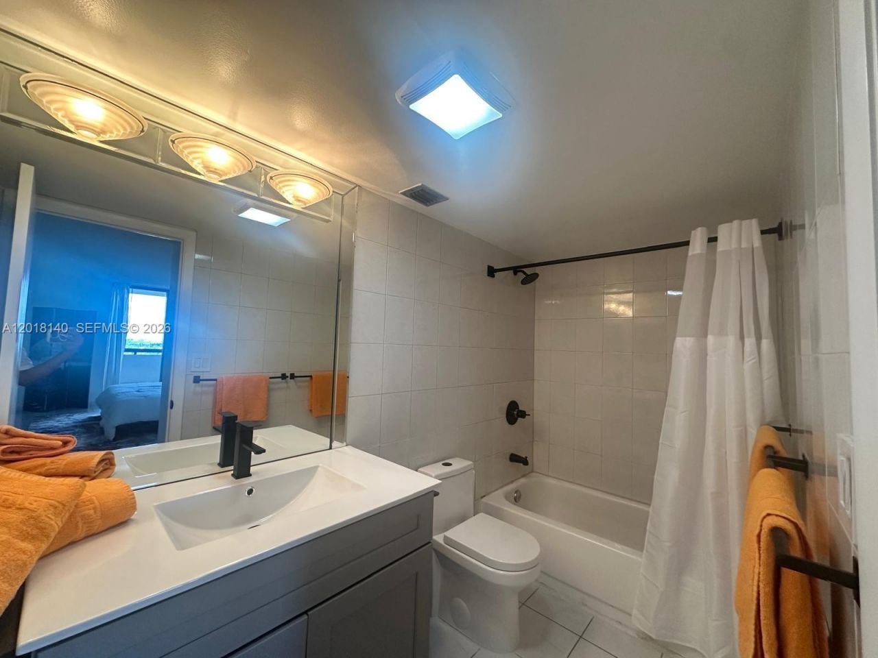 2555 Collins Ave, Unit 1804, Miami Beach, FL 33140 Photo