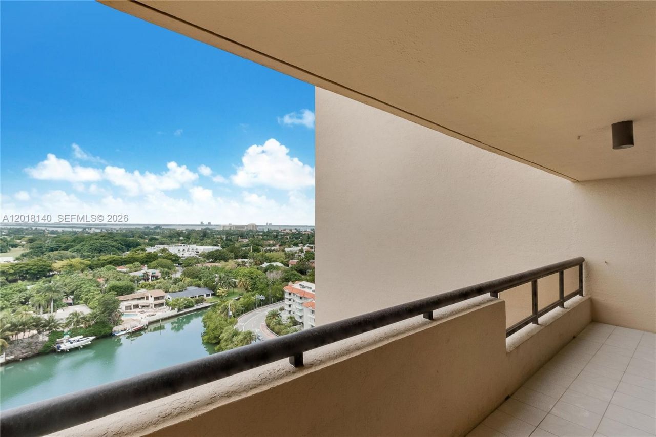 2555 Collins Ave , Unit 1804, Miami Beach, FL 33140 Photo
