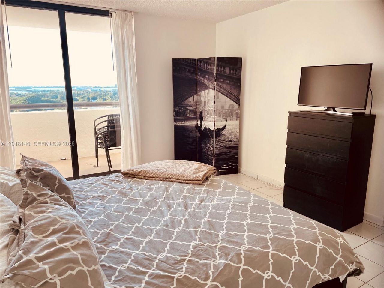2555 Collins Ave , Unit 1804, Miami Beach, FL 33140 Photo