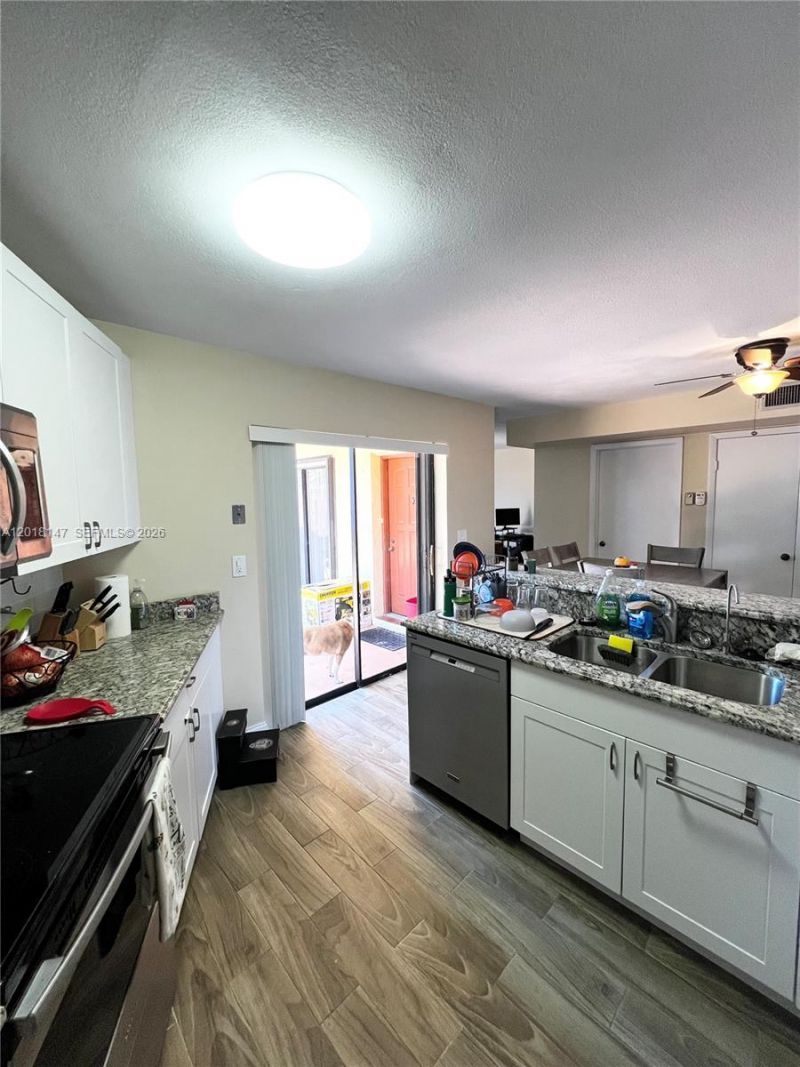 192 Springdale Cir , Unit 192, Palm Springs, FL 33461 Photo