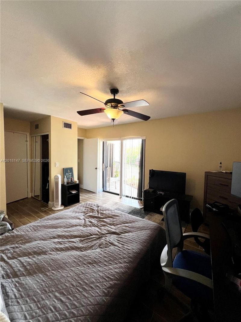 192 Springdale Cir , Unit 192, Palm Springs, FL 33461 Photo