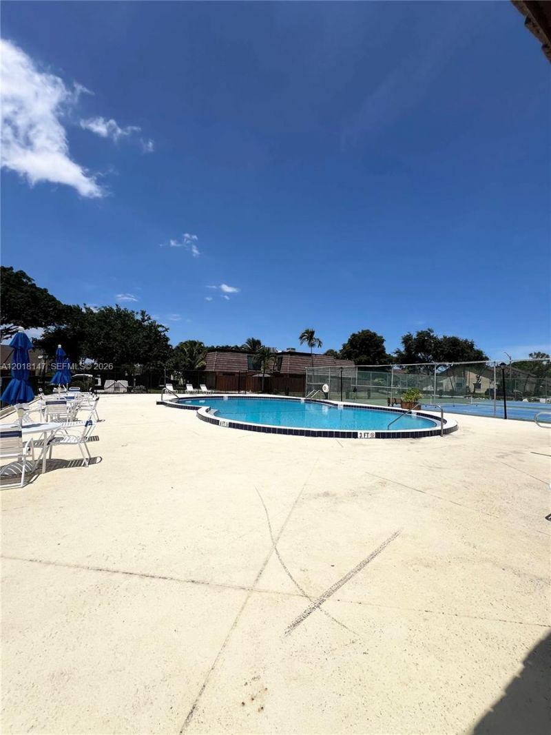 192 Springdale Cir , Unit 192, Palm Springs, FL 33461 Photo
