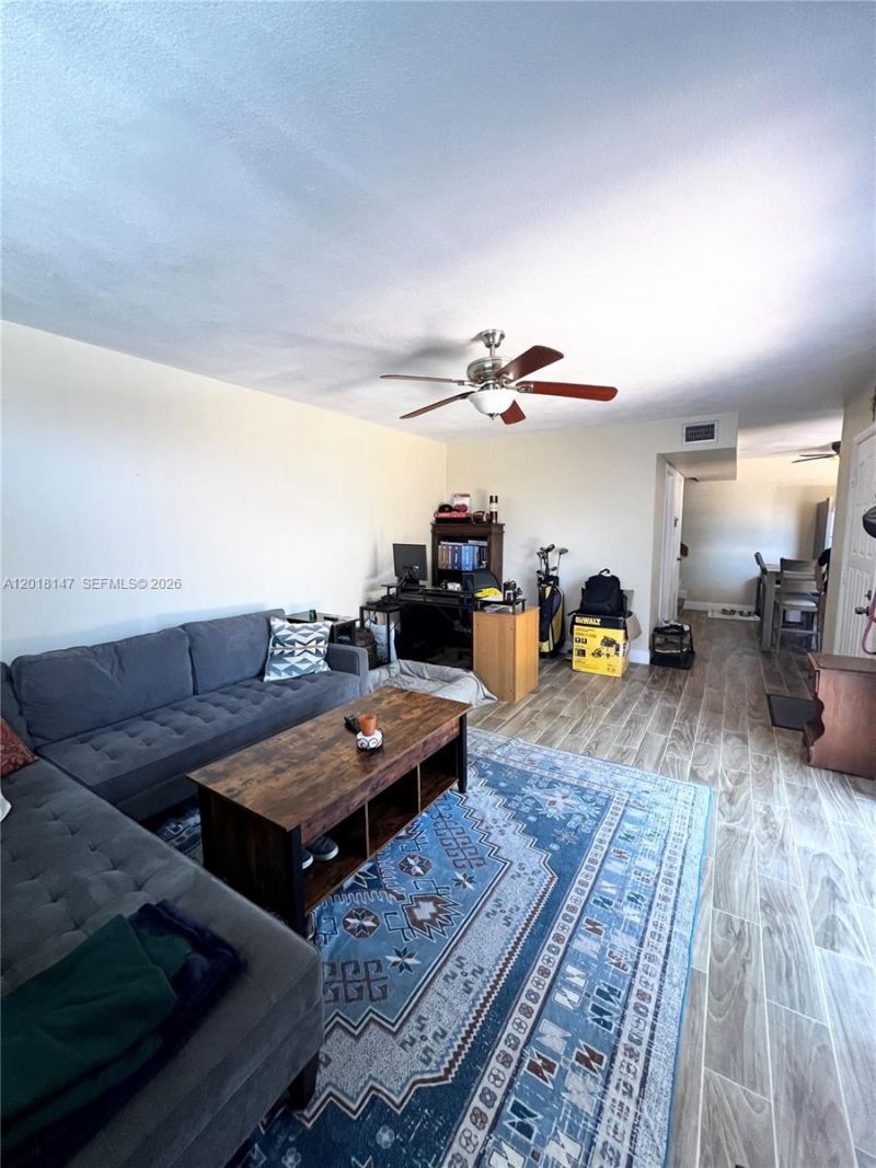 192 Springdale Cir , Unit 192, Palm Springs, FL 33461 Photo