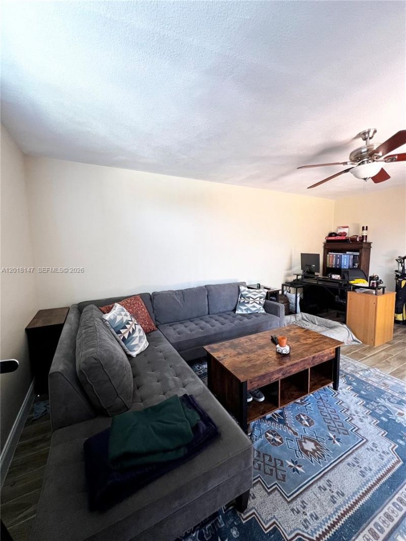 192 Springdale Cir , Unit 192, Palm Springs, FL 33461 Photo