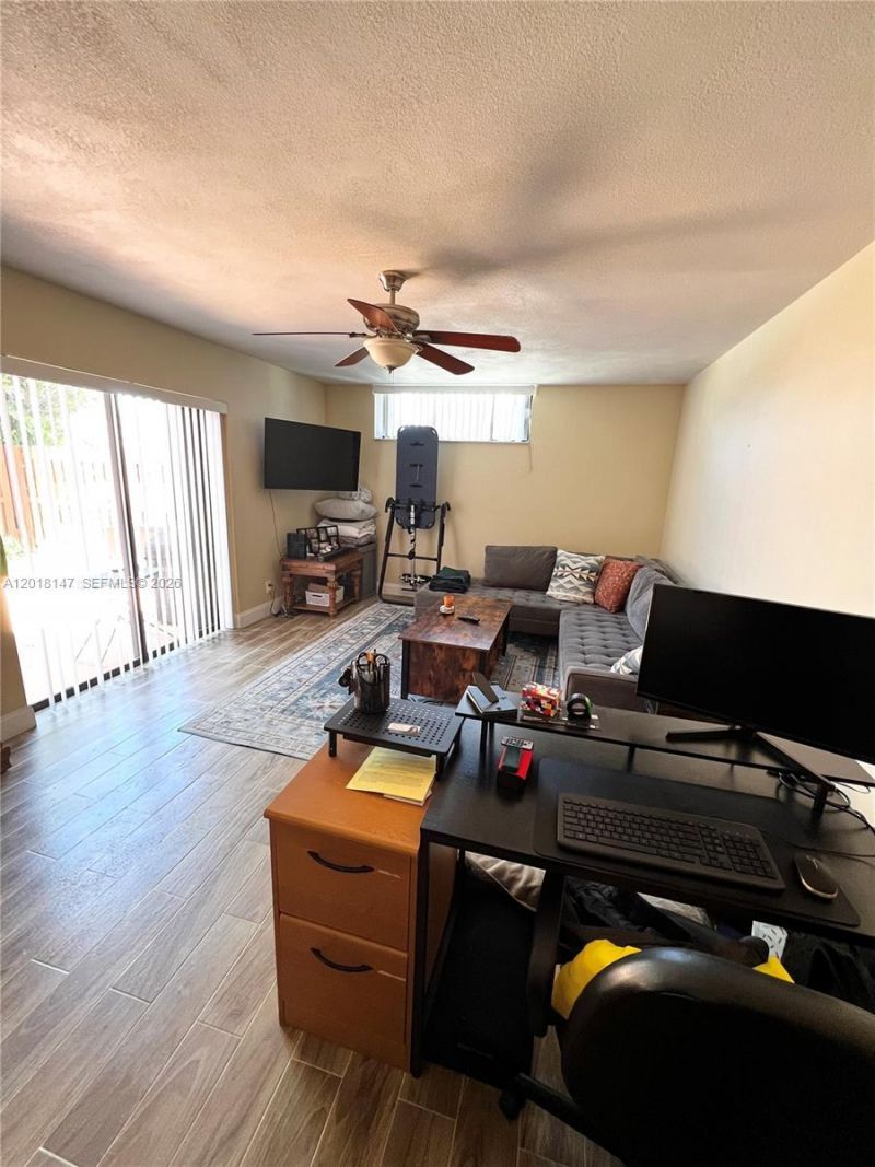 192 Springdale Cir , Unit 192, Palm Springs, FL 33461 Photo