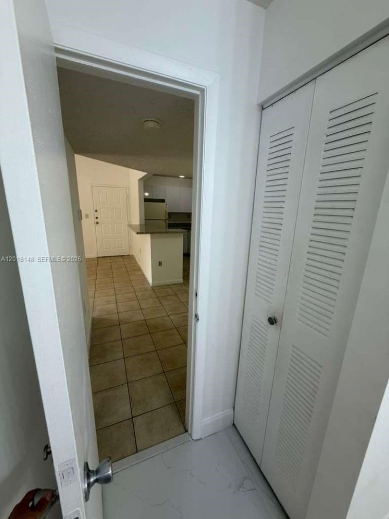 7160 NW 179th St, Unit 310, Hialeah, FL 33015 Photo