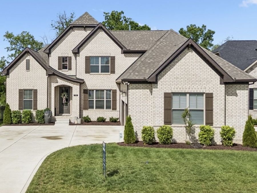 Property Image 4