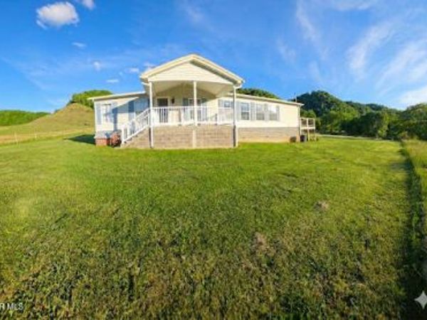 1208 Quarry Road, Castlewood, VA 24224