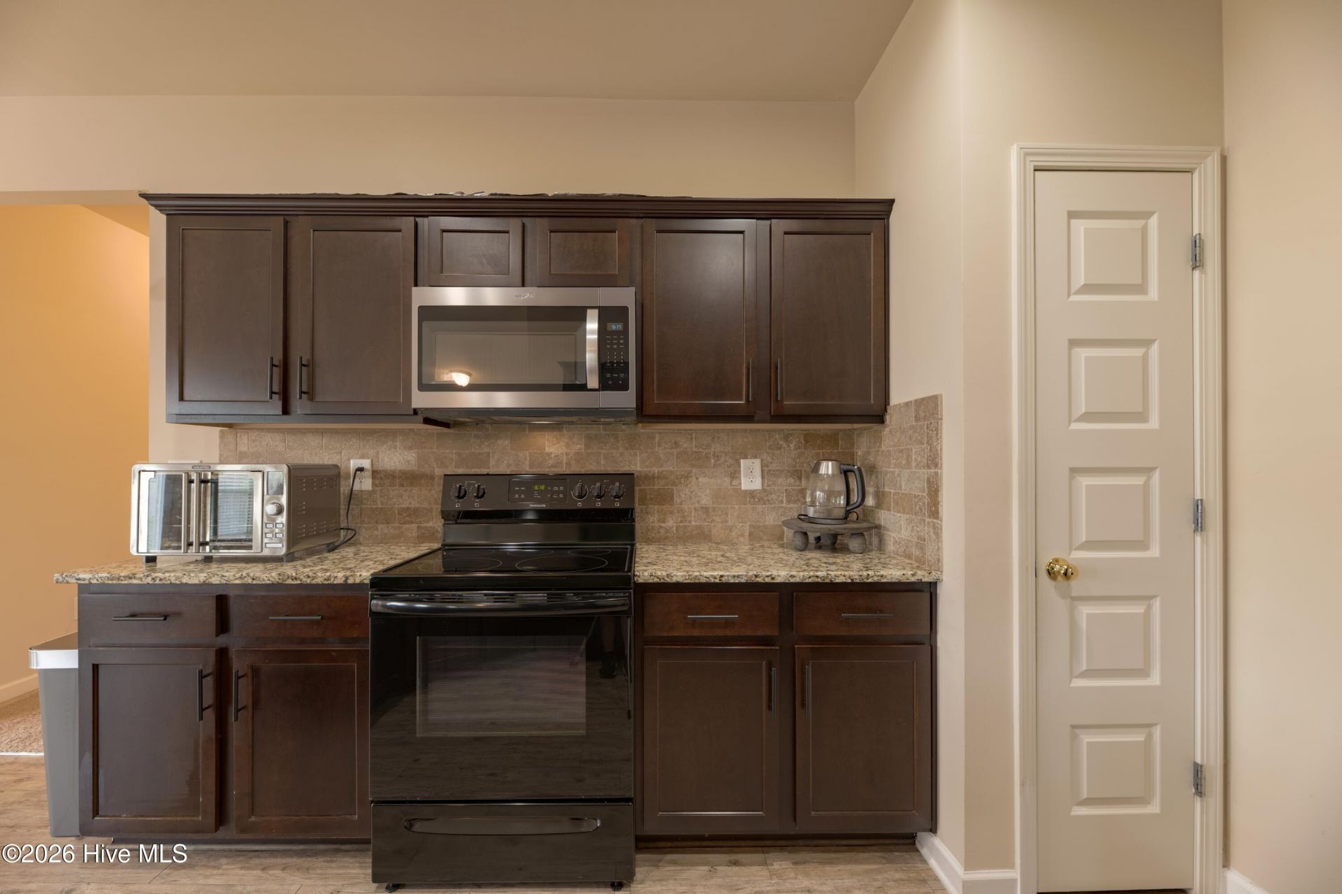 398 Fioli Circle Photo 10