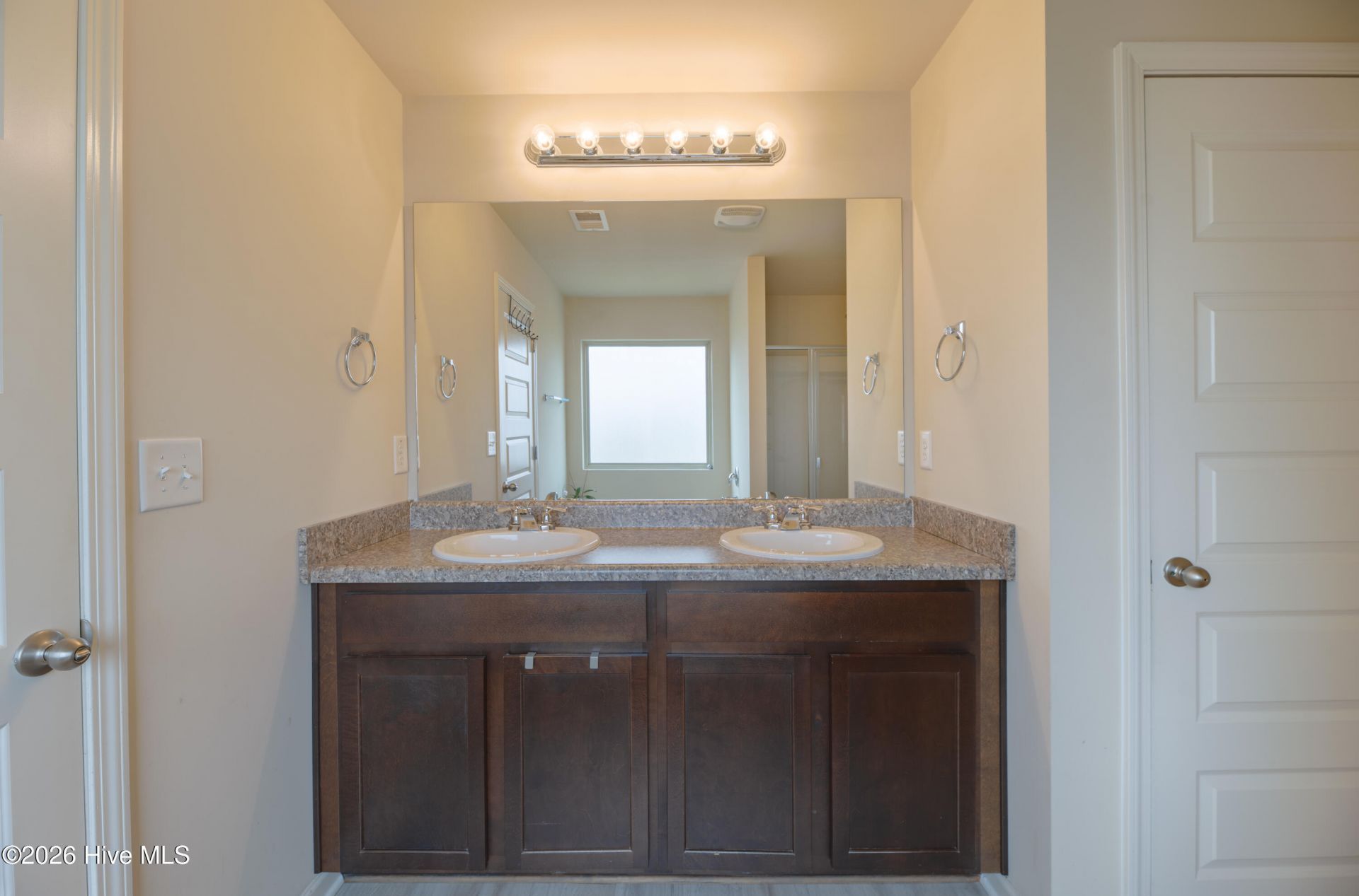 398 Fioli Circle Photo 28