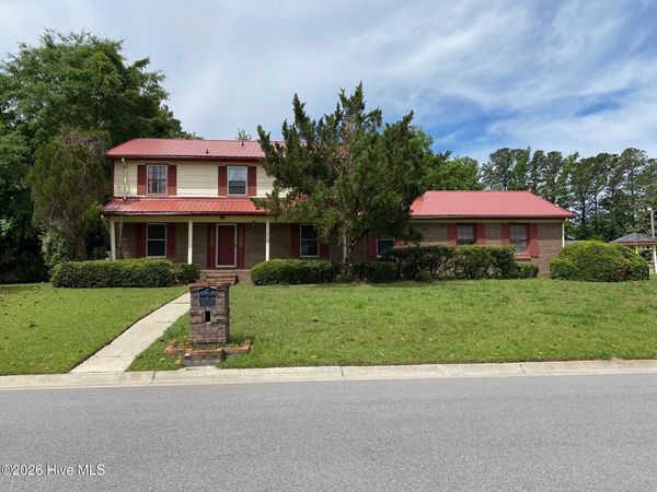 218 Parkwood Drive , Jacksonville, NC 28546