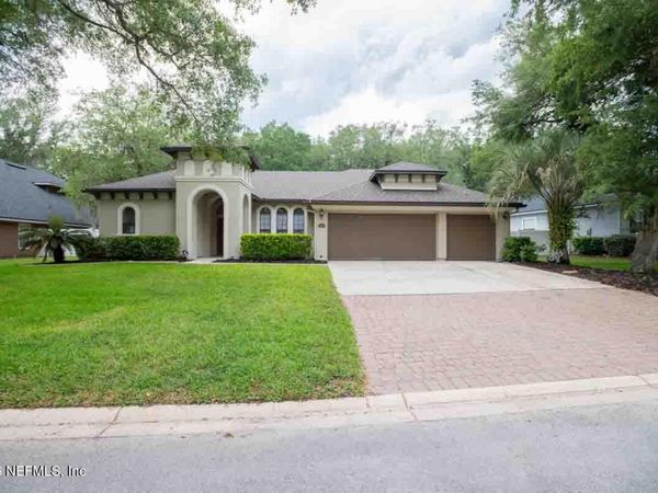 1876 OAKCHIME Drive, Orange Park, FL 32065