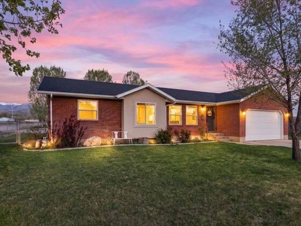 715 S 400 W, Mt Pleasant, UT 84647