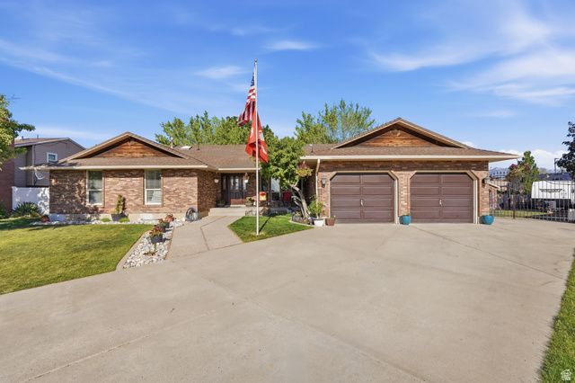 2045 W 5025 S, Roy, UT 84067 Main Photo