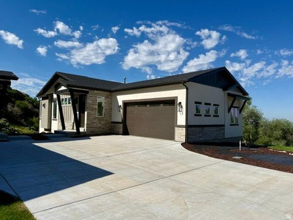 571 S ELENA LN , Ogden, UT 84404