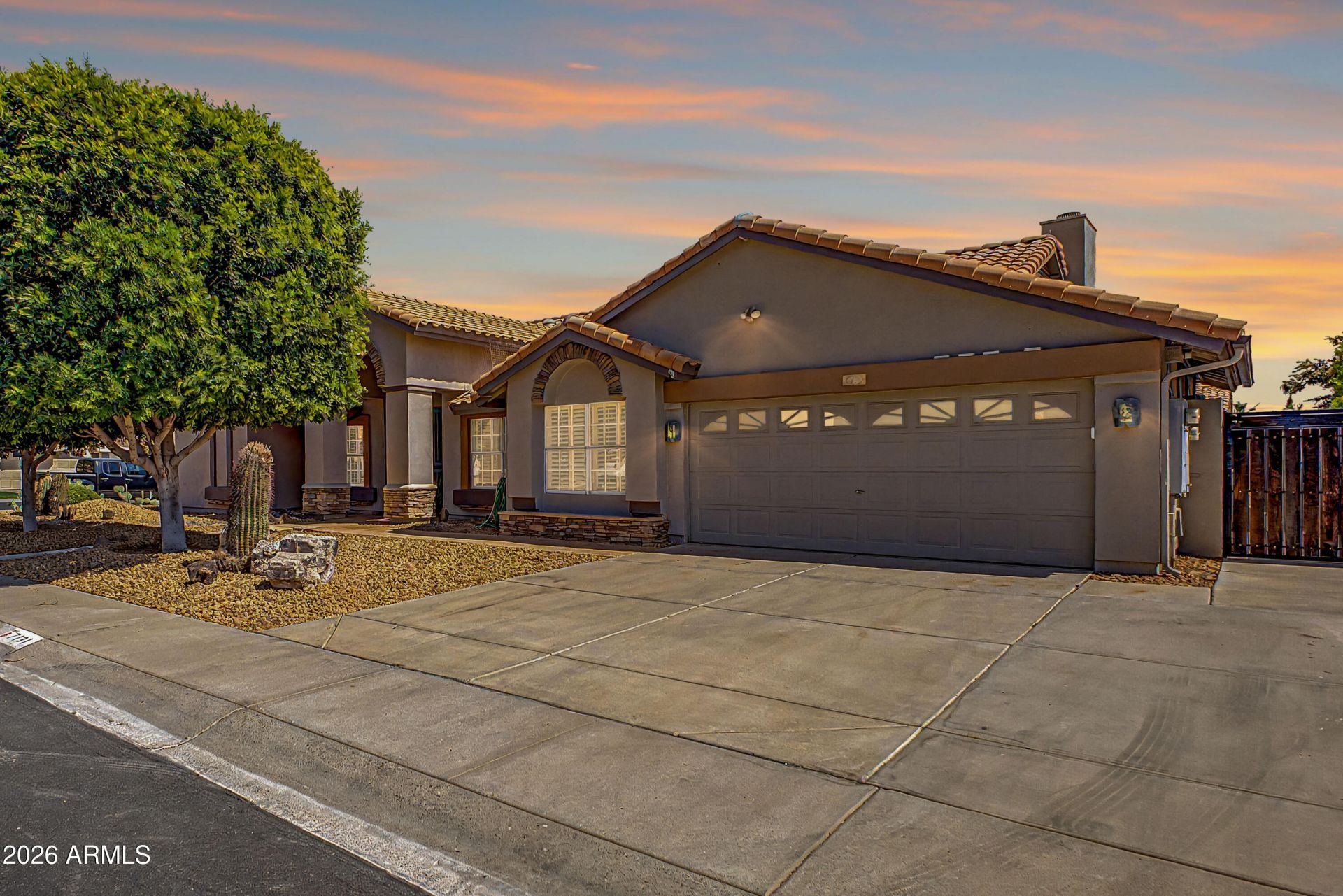 7131 W Voltaire Avenue, Peoria, AZ 85381 Main Photo