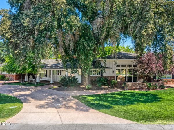 330 W LAWRENCE Road, Phoenix, AZ 85013