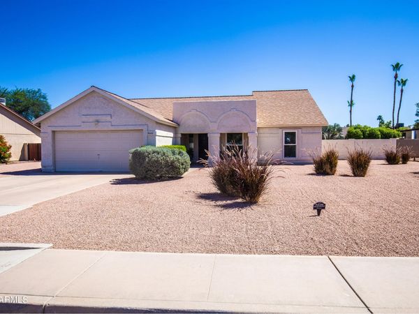 3644 W Laredo Street, Chandler, AZ 85226