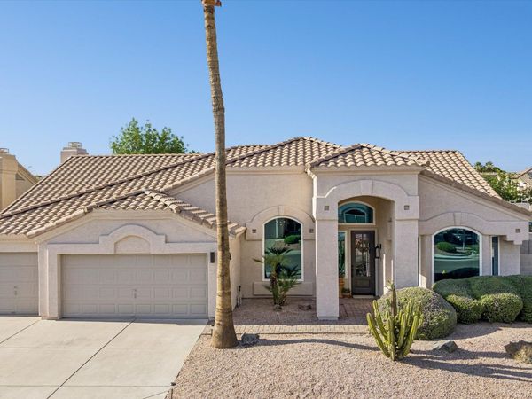 5450 E HELENA Drive, Scottsdale, AZ 85254