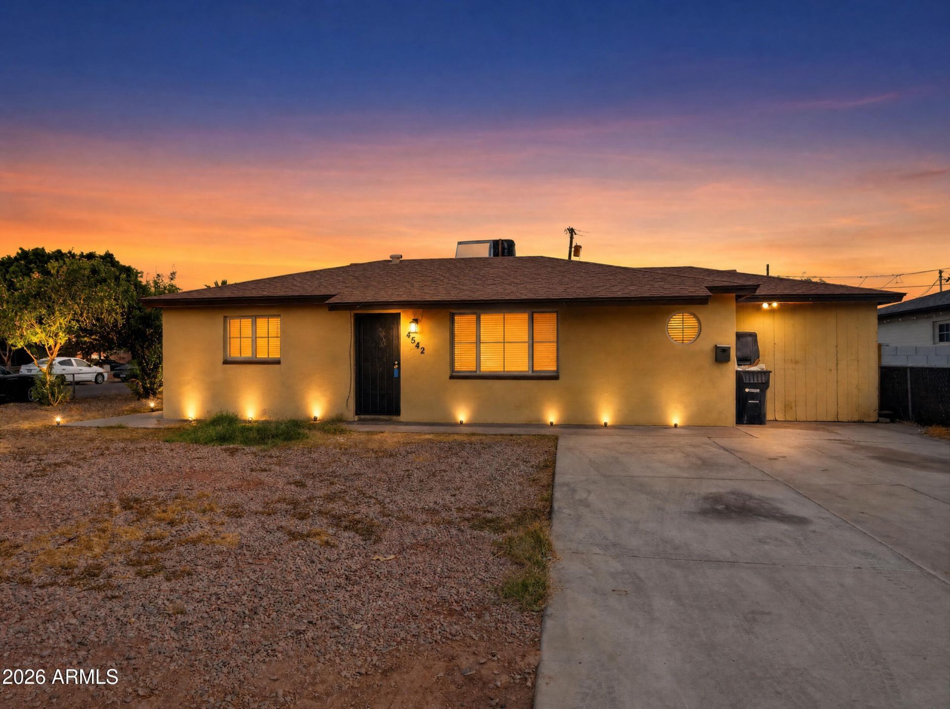 4542 W Fairmount Avenue, Phoenix, AZ 85031 Main Photo