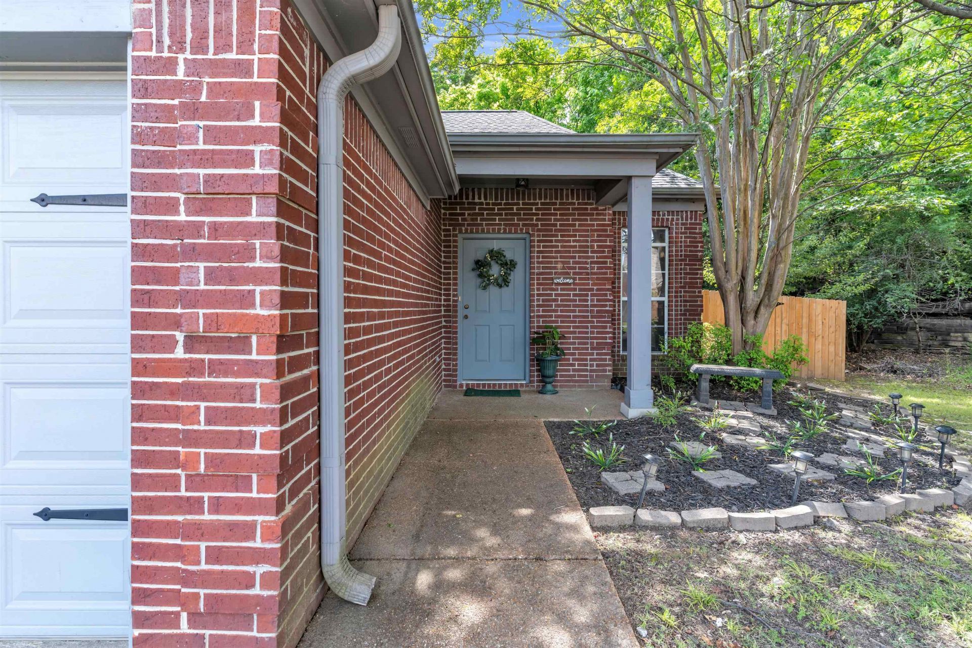 889 Abbey Grove Ln, Cordova, TN 38018 Main Photo