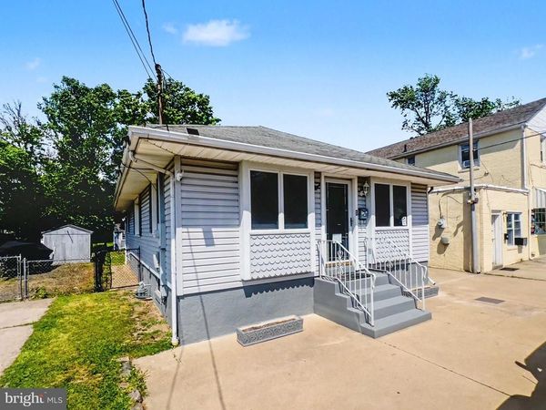 215 BROWNING LANE, BROOKLAWN, NJ 08030
