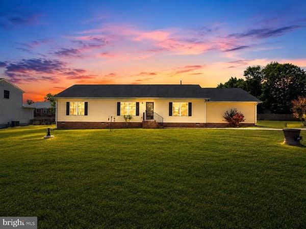 118 GILL STREET , BOWLING GREEN, VA 22427