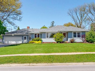 2130 WASHINGTON Street, ELK HORN, IA 51531