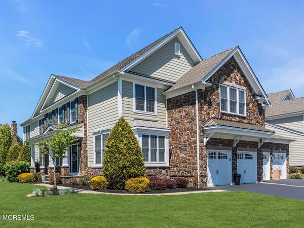 17 Spalding Drive, Unit 331, Holmdel, NJ 07733