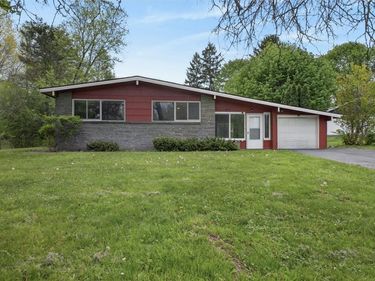 648 Pinnacle Road, Pittsford, NY 14534