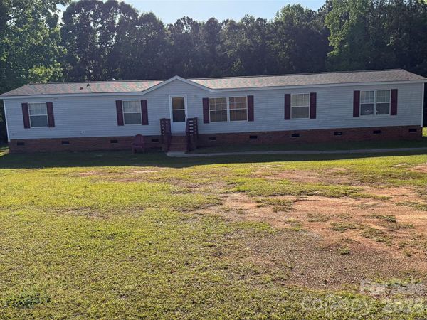9385 US Highway 52 Highway N, Wadesboro, NC 28170