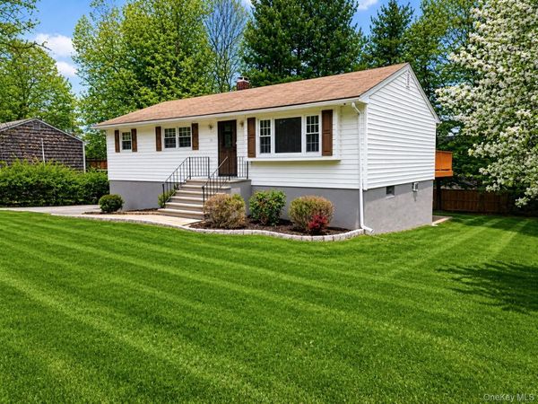 15 Pleasant Drive , Highland Mills, NY 10930