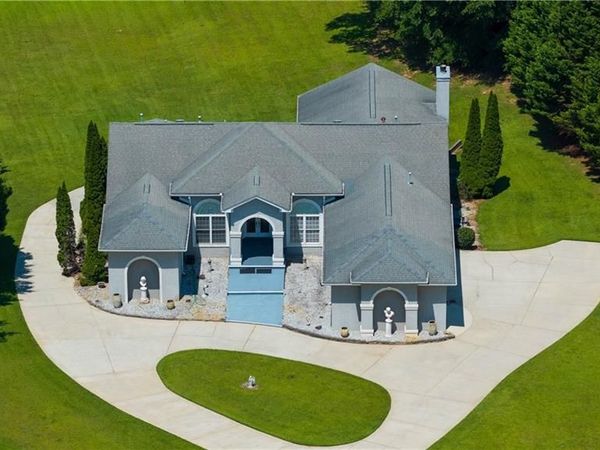 145 Lees Overlook, Fayetteville, GA 30214