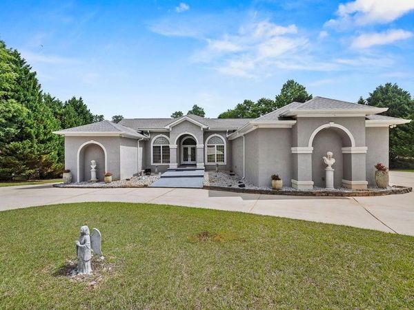 145 Lees Overlook, Fayetteville, GA 30214