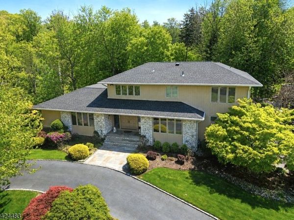 47 Cayuga Way, Millburn, NJ 07078
