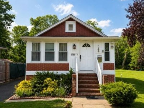 1780 W 4Th St, Piscataway, NJ 08854