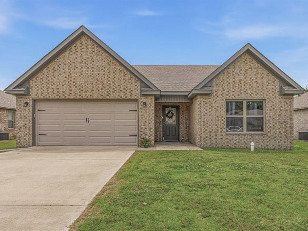 111 Cameron Avenue, Brookland, AR 72417