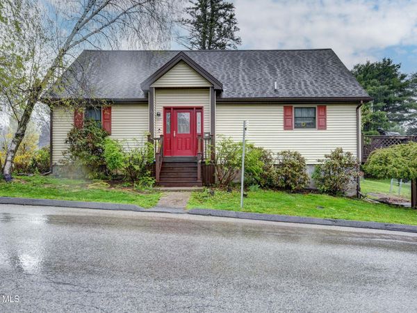 31 Walnut Avenue, Johnstown, NY 12095