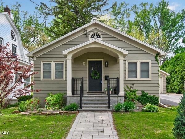 11 Norwood Avenue, Albany, NY 12208