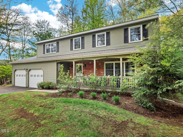 24 Huntwood Drive, Clifton Park, NY 12065