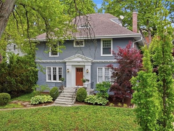 712 Oakwood Avenue, Oakwood, OH 45419