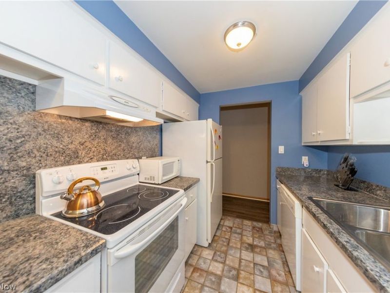 521 Tollis Parkway, Unit 288, Broadview Heights, OH 44147 Photo 11
